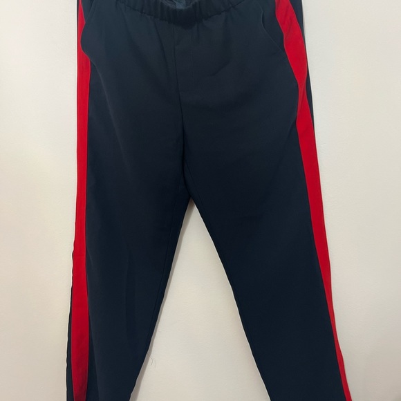 Banana Republic pants featuring sleek  stripes running down each side. - Picture 1 of 5